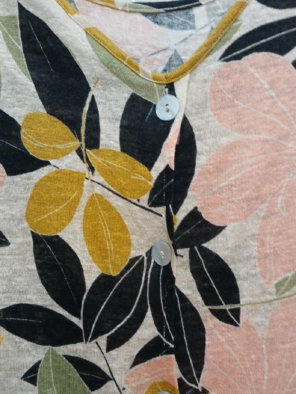 Women’s Floral Scoop Neck Top in Mustard & Peach - Picture 3 of 5
